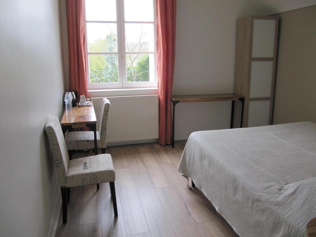 L'Atelier Du Chateau Saint-Ay ภายนอก รูปภาพ